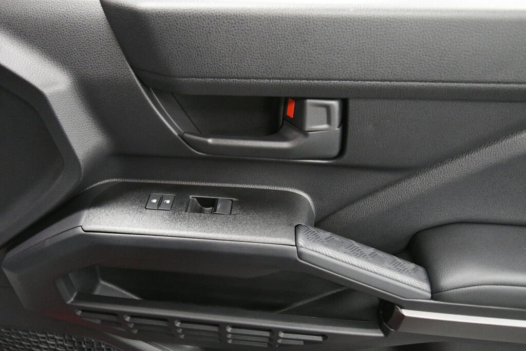 Used 2026 Toyota 4Runner SR5 image 27