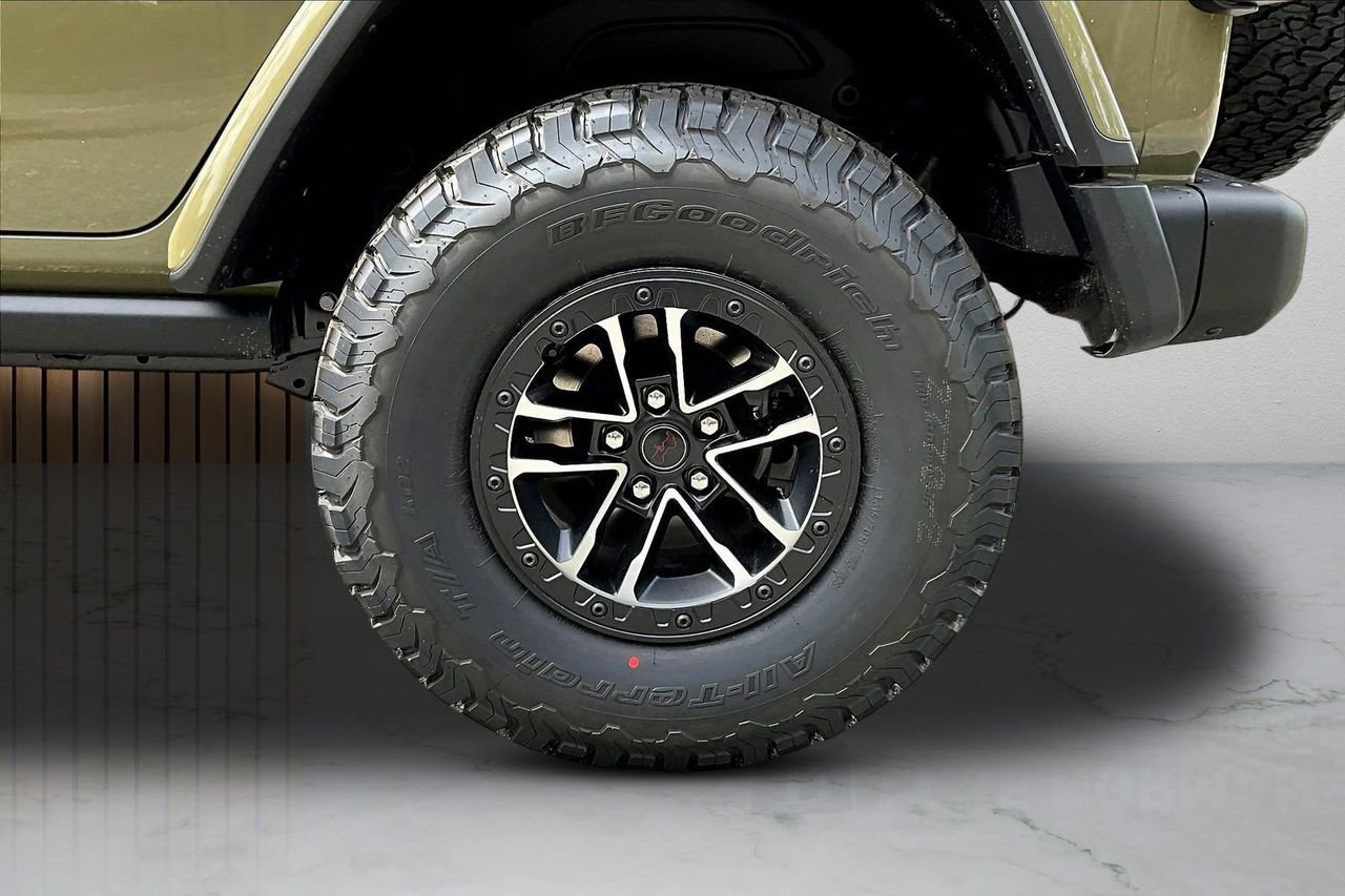 New 2026 Jeep Wrangler Unlimited Rubicon AWD/4WD image 34