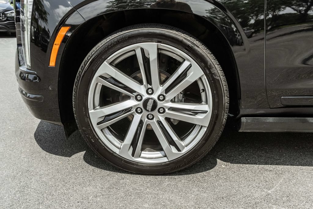 Used 2025 Cadillac Escalade ESV Sport Platinum AWD/4WD image 36