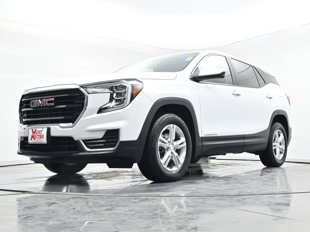 Certified 2024 GMC Terrain SLE image 28