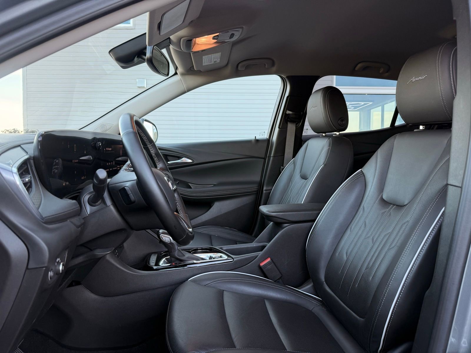 Used 2024 Buick Encore GX Avenir image 14