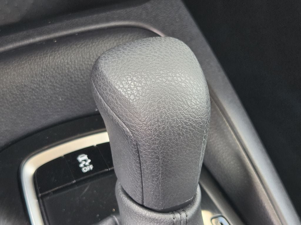 Used 2026 Toyota Corolla LE FWD image 20