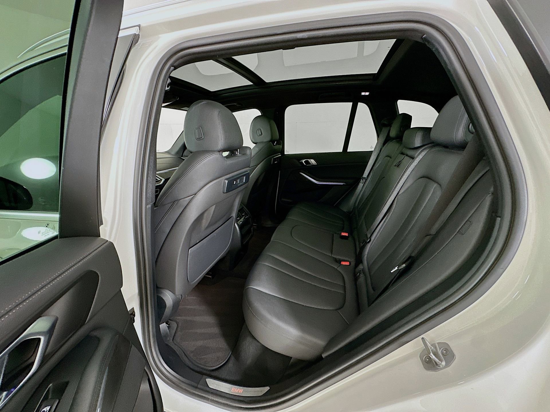 Used 2022 BMW X5 xDrive40i image 27