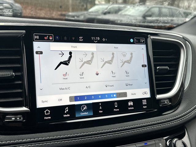 New 2026 Chrysler Pacifica Limited image 27