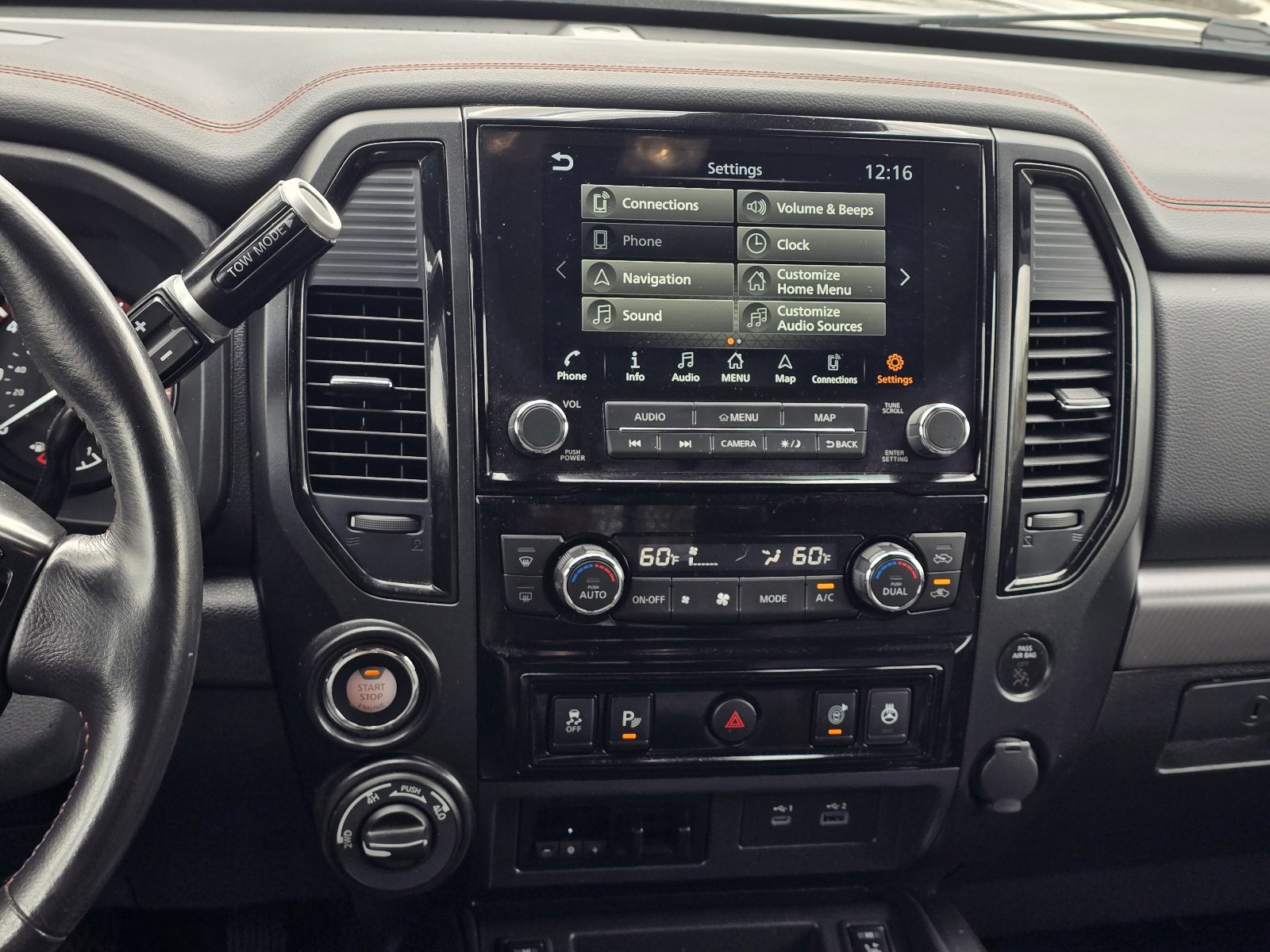 Used 2021 Nissan Titan PRO-4X w/ Pro-4x Convenience Package image 17