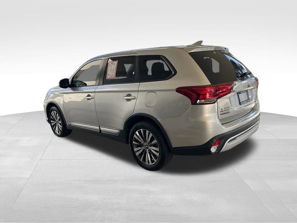 Used 2019 Mitsubishi Outlander ES image 4