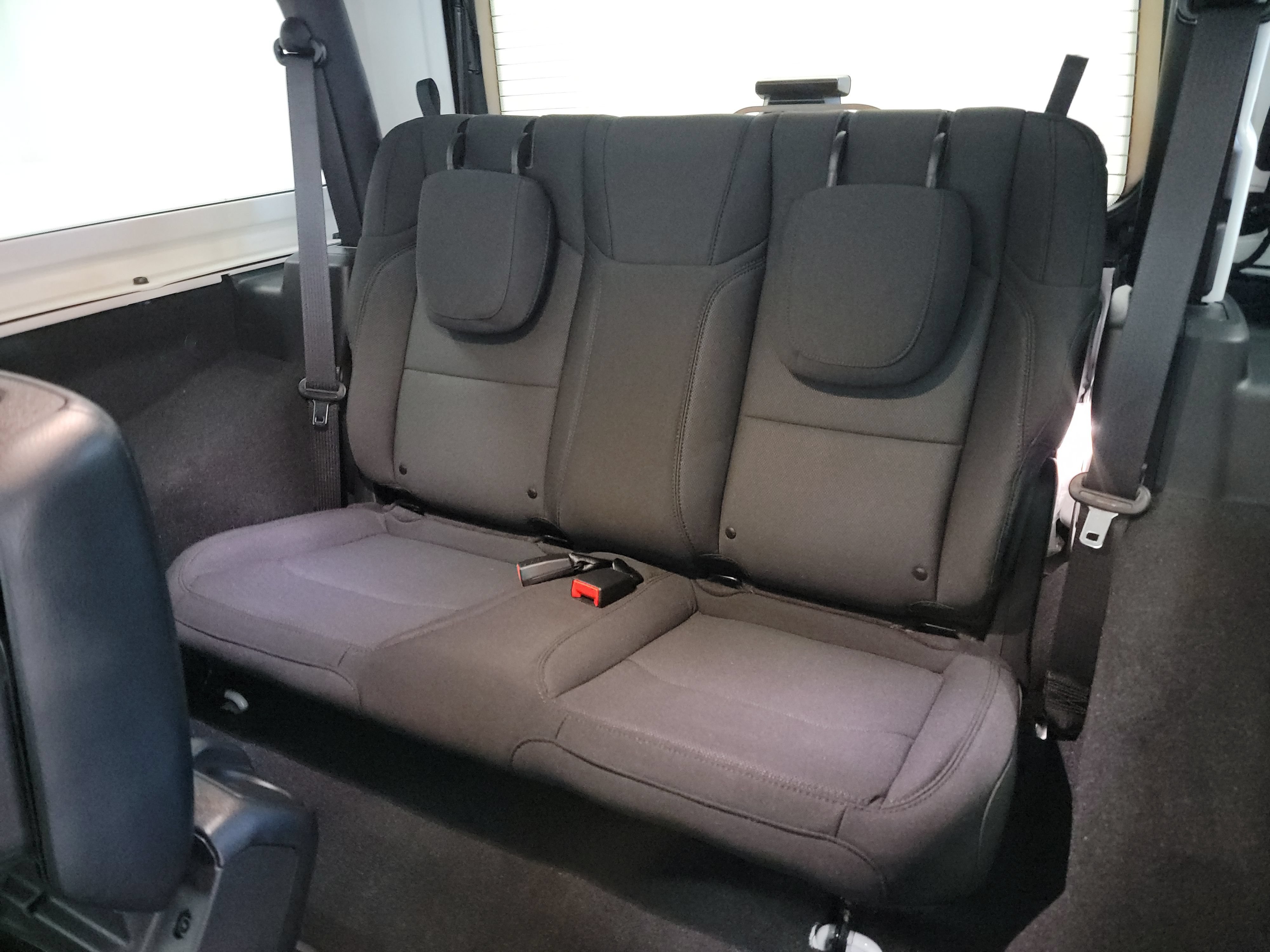 Used 2023 Jeep Wrangler Sport AWD/4WD image 28