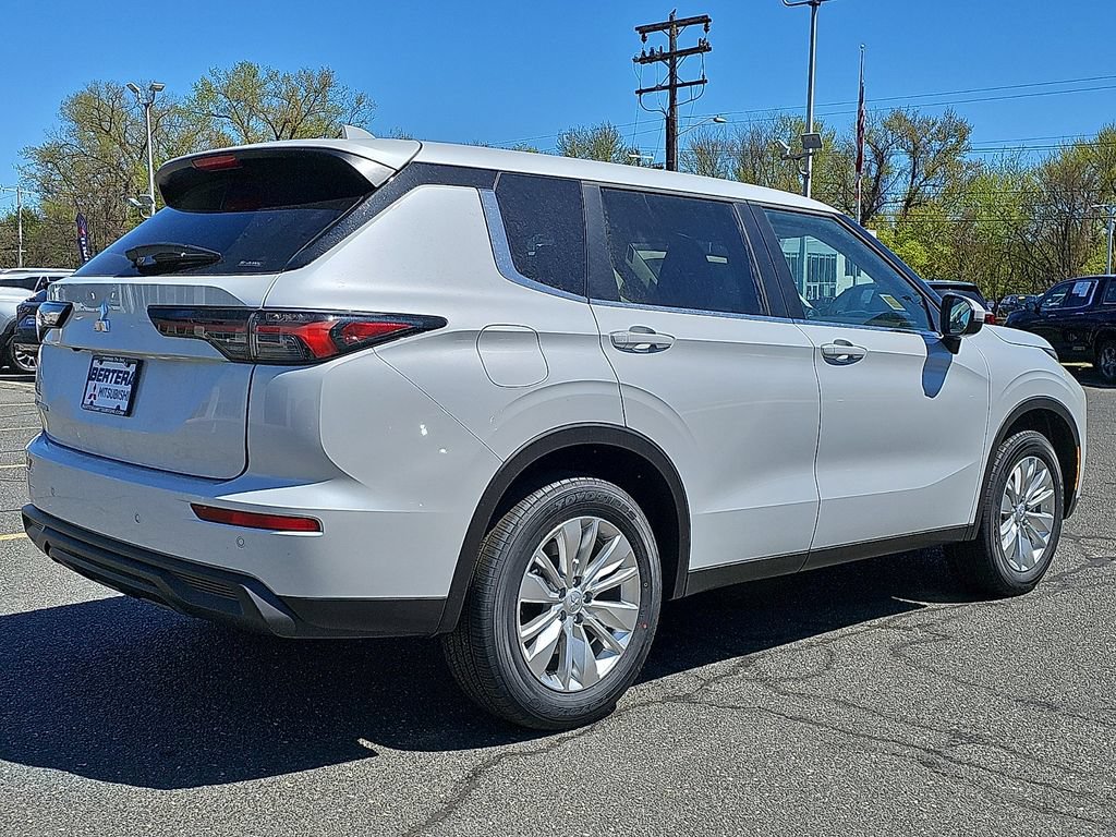 New 2026 Mitsubishi Outlander ES AWD/4WD image 4