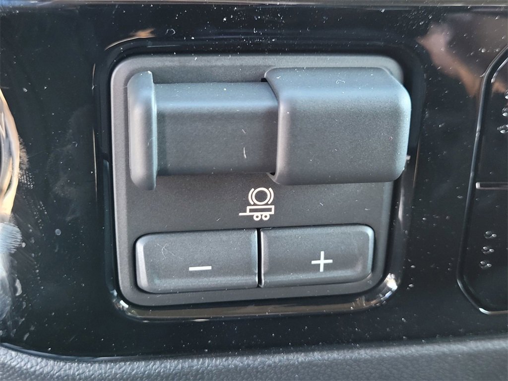 New 2026 GMC Sierra 2500 SLE w/ SLE Value Package; image 16