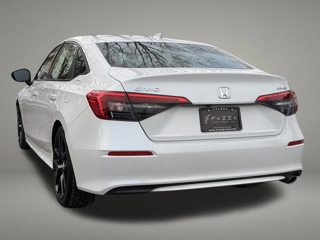 Used 2022 Honda Civic Sport image 3