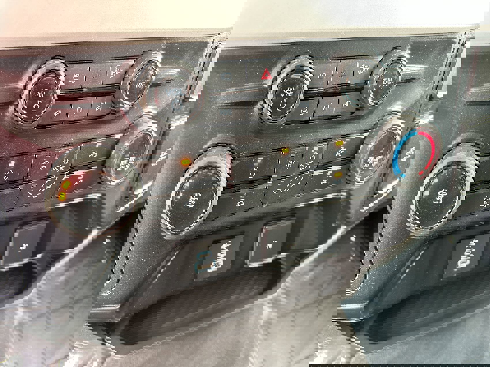 Used 2025 Ford F450 XLT w/ 360-Degree Camera Package image 18