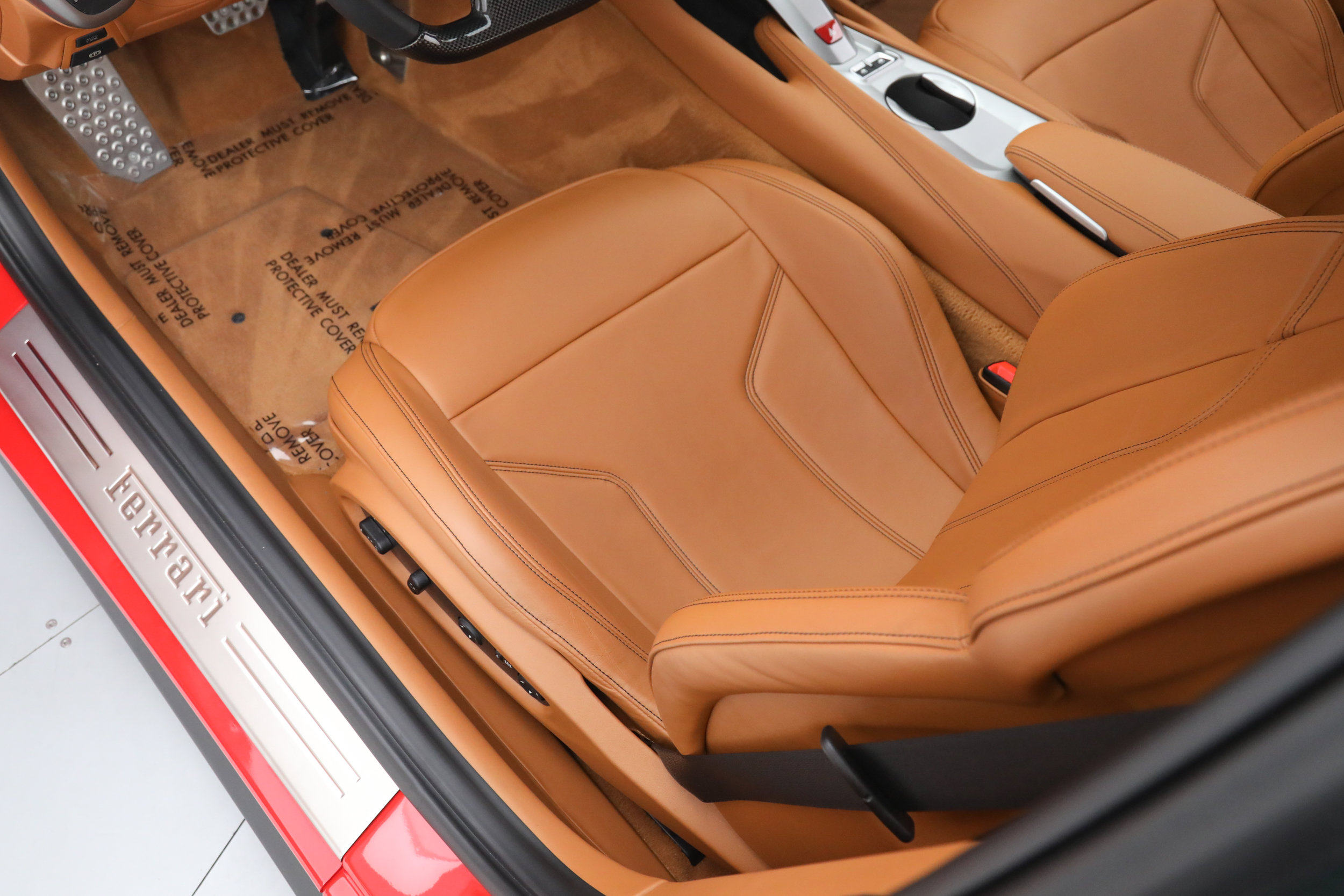 Used 2016 Ferrari F12 Berlinetta RWD image 27