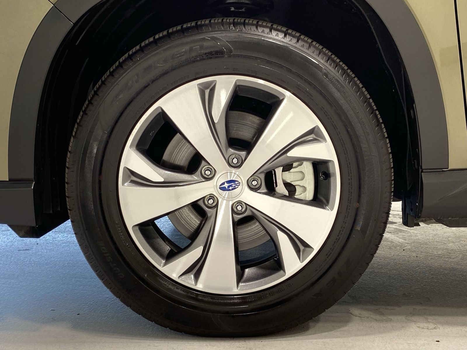 Certified 2025 Subaru Ascent Premium AWD/4WD image 10