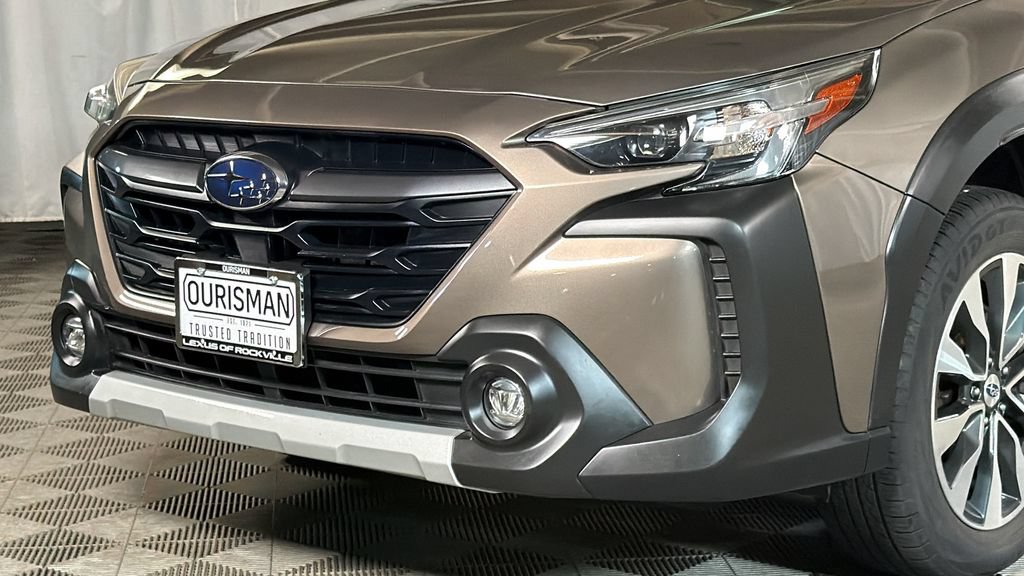 Used 2023 Subaru Outback Limited AWD/4WD image 3