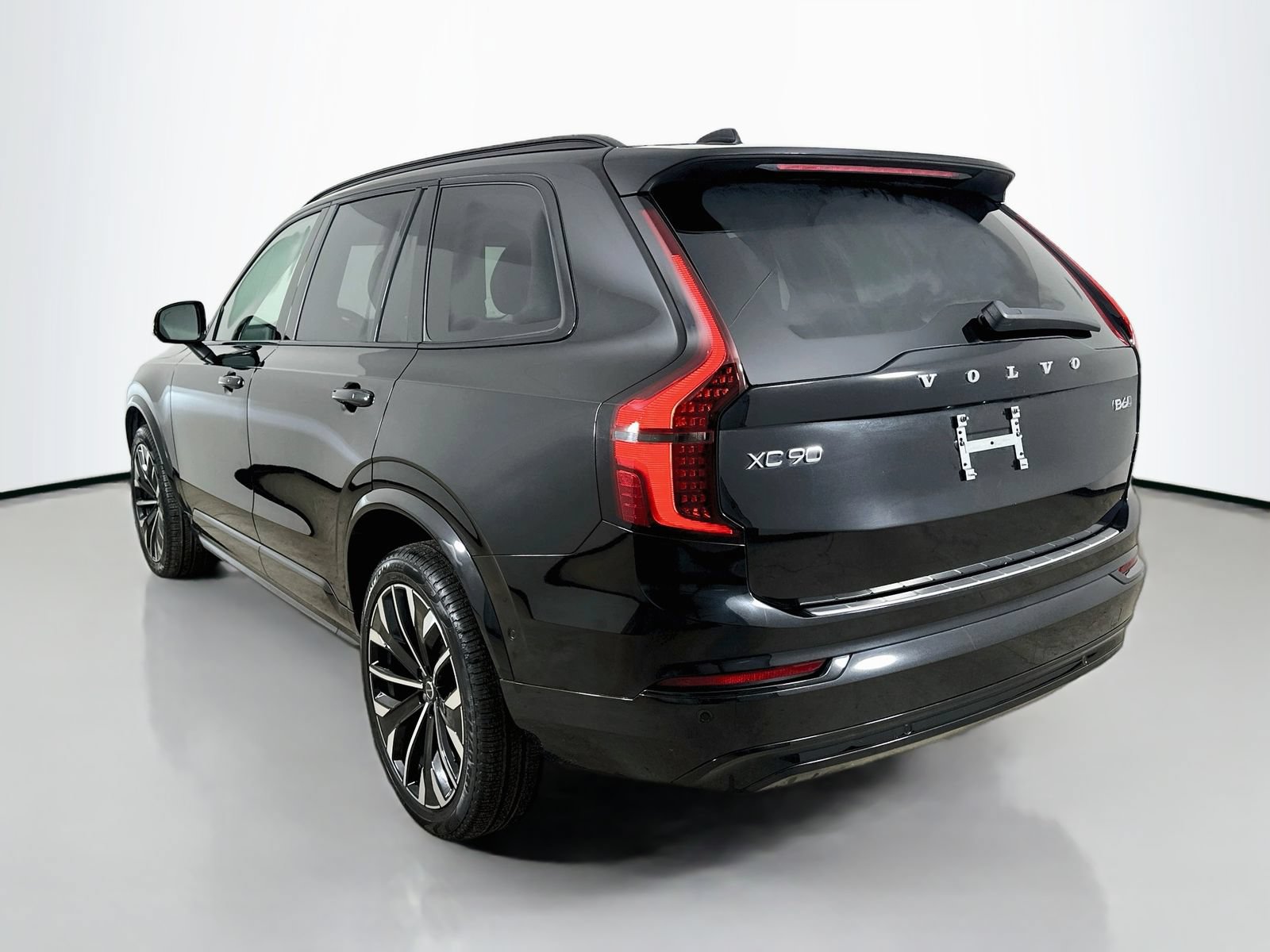 Used 2026 Volvo XC90 B6 Ultra AWD/4WD image 7