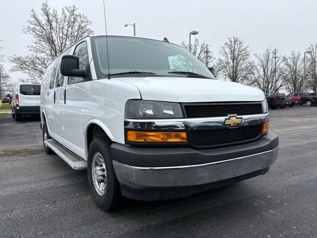 Used 2024 Chevrolet Express 2500 w/ Driver Convenience Package RWD image 15