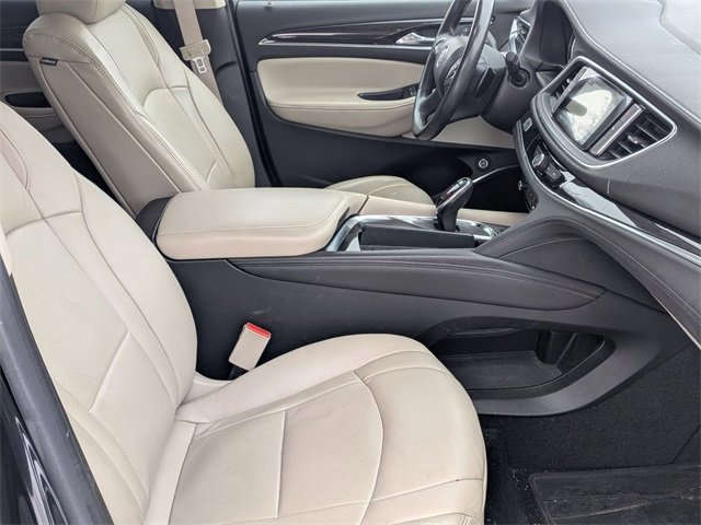 Certified 2018 Buick Enclave Essence image 27
