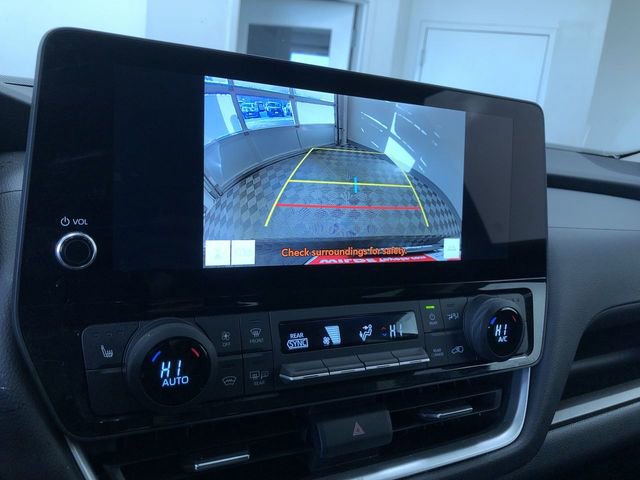 Used 2025 Toyota Grand Highlander AWD image 30