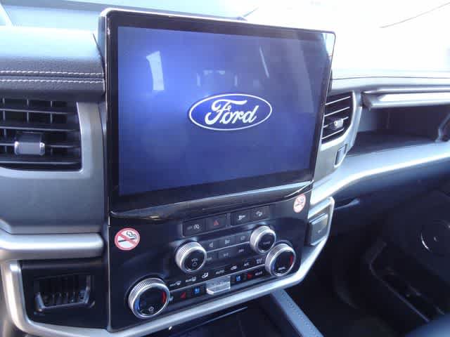 Used 2024 Ford Expedition XLT AWD/4WD image 13