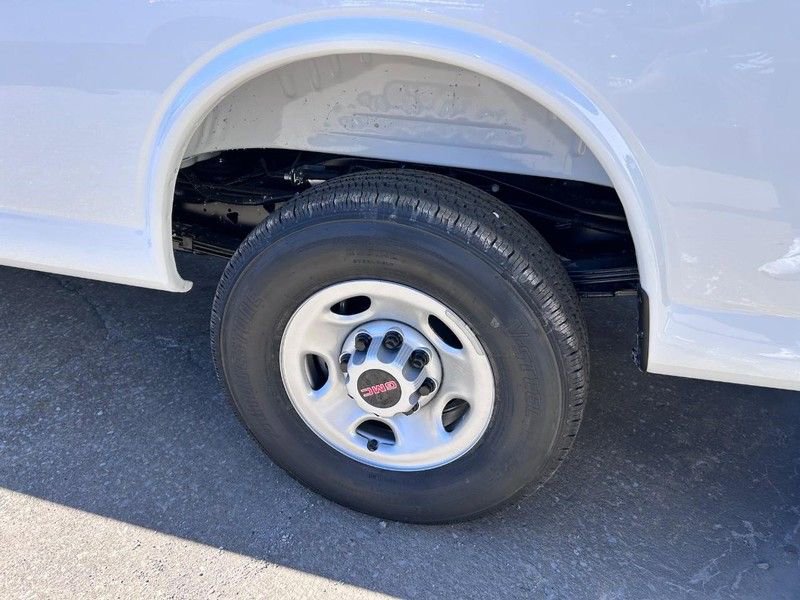 New 2025 GMC Savana 2500 Extended w/ Driver Convenience Package RWD image 4