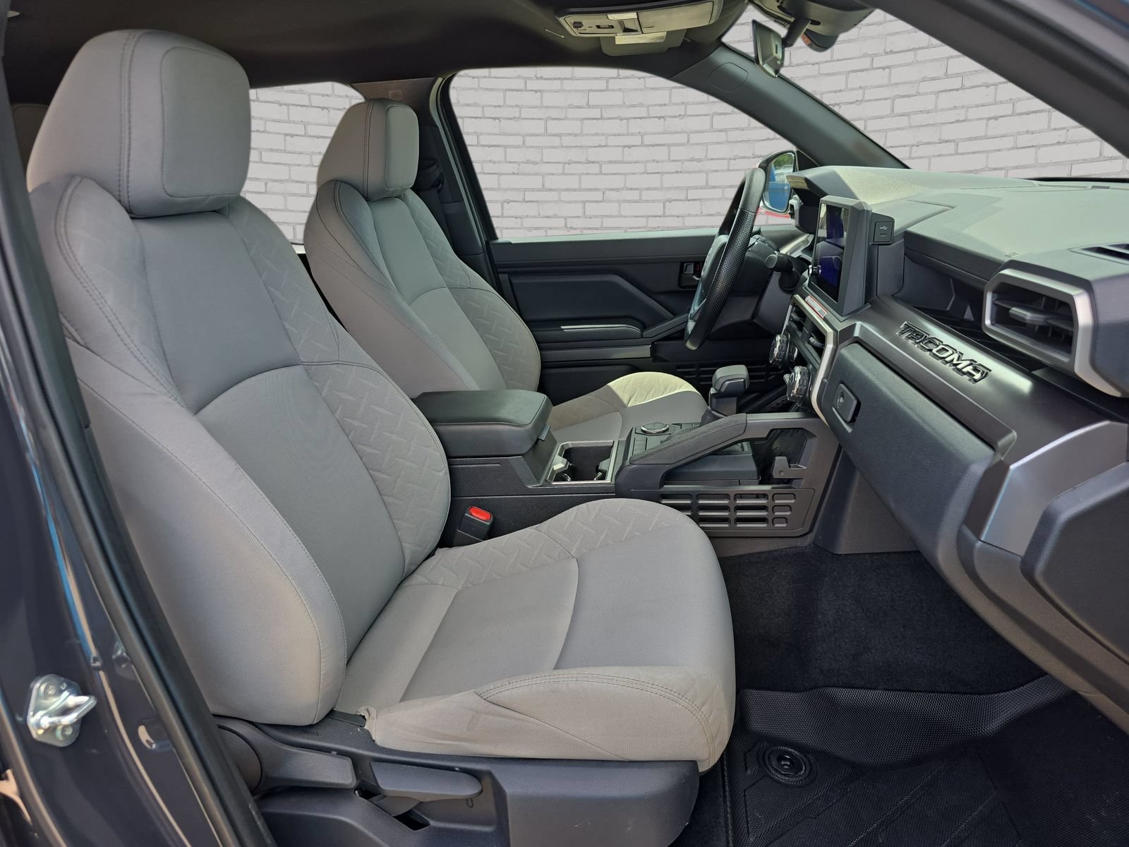 Used 2025 Toyota Tacoma SR5 RWD image 10