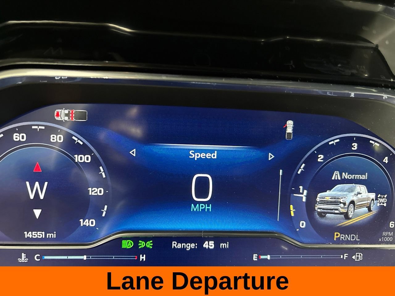 Used 2025 Chevrolet Silverado 1500 LT AWD/4WD image 16