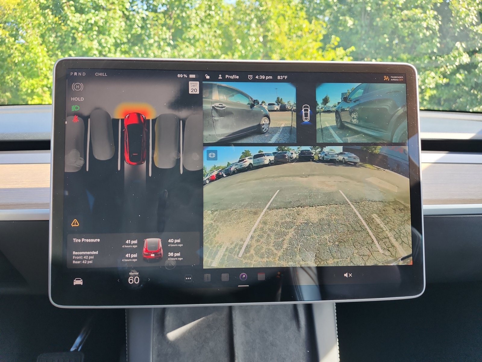 Used 2024 Tesla Model Y Long Range AWD/4WD image 18