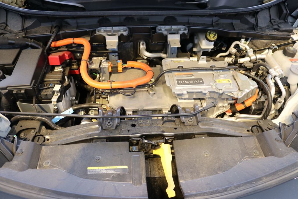 Used 2024 Nissan Ariya AWD image 45
