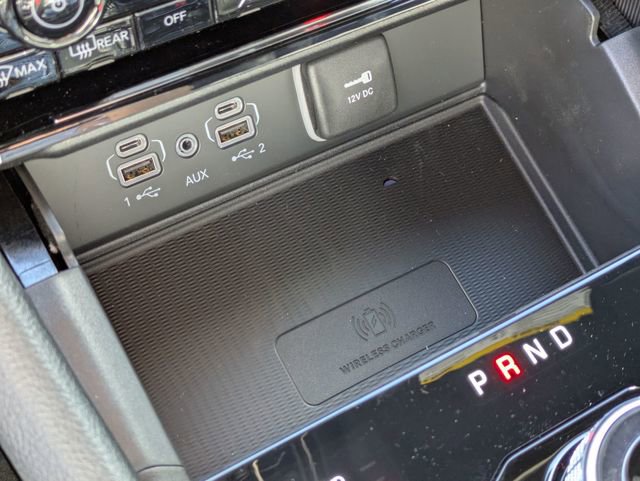 New 2025 Jeep Grand Cherokee Limited w/ Luxury Tech Group II image 33