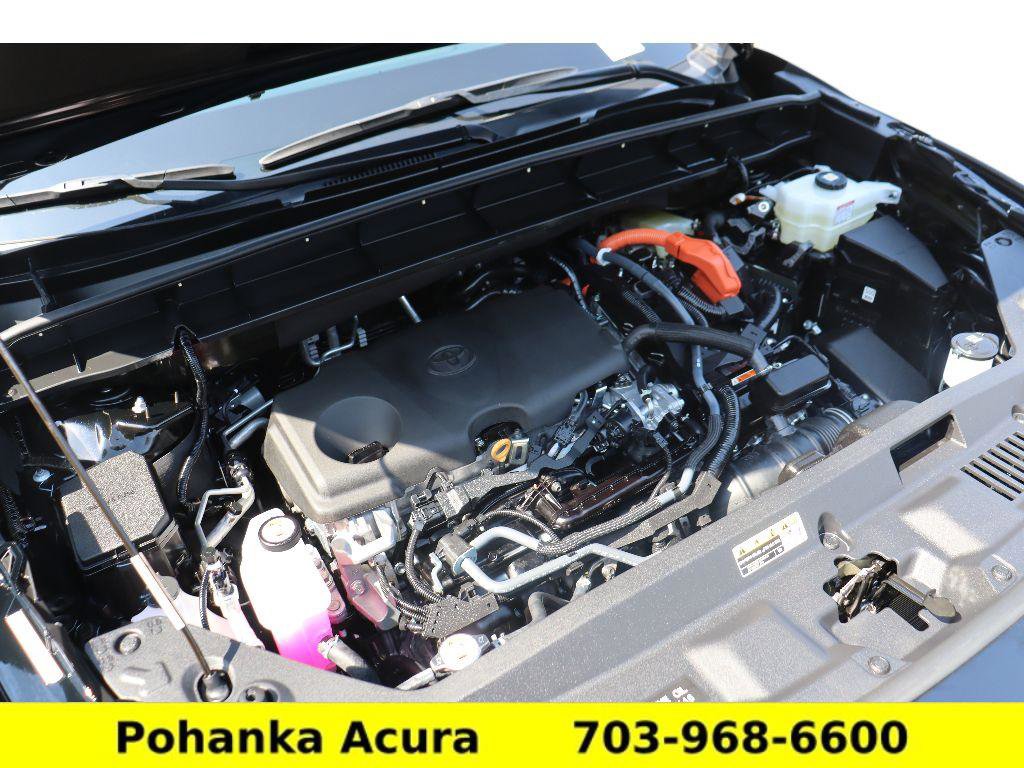 Used 2025 Toyota Highlander XLE image 35