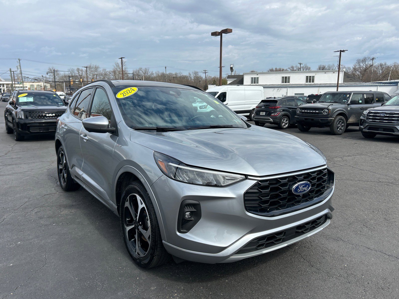 Certified 2024 Ford Escape ST-Line Select w/ Tech Pack #2 AWD/4WD image 23