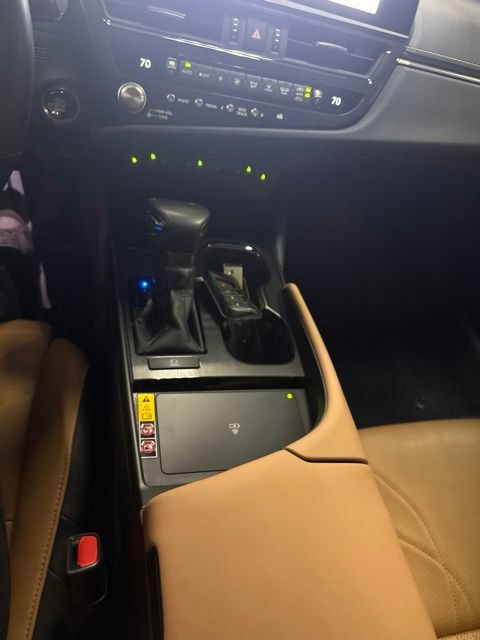 Used 2025 Lexus ES 350 Ultra Luxury FWD image 21