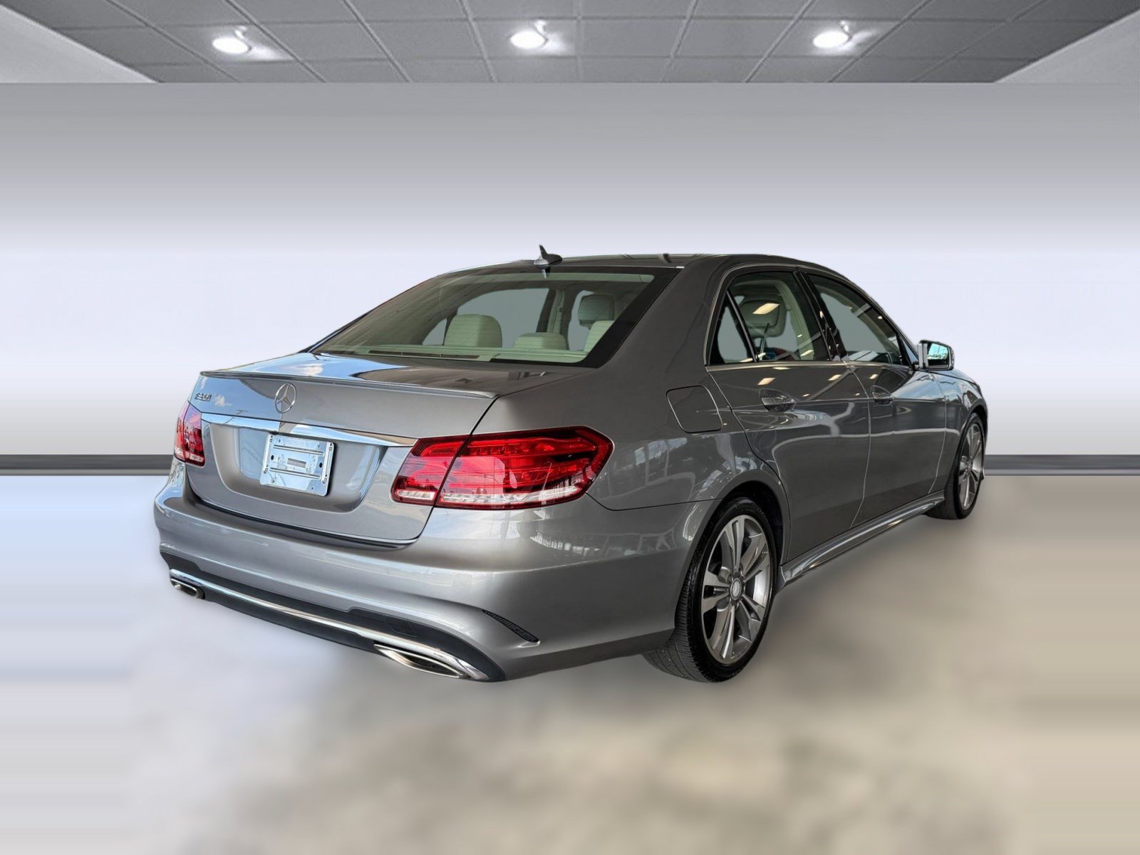 Used 2014 Mercedes-Benz E 350 Sedan image 9