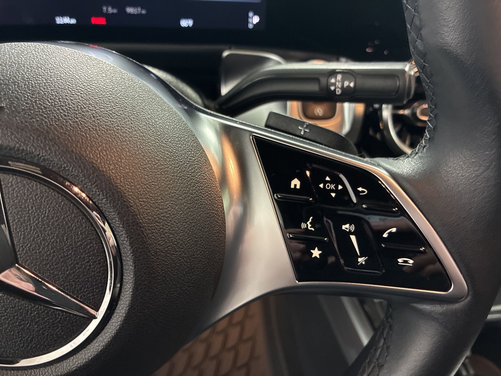 Used 2024 Mercedes-Benz GLB 250 4MATIC image 16