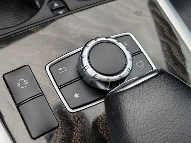 Used 2016 Mercedes-Benz E 400 Sedan image 31
