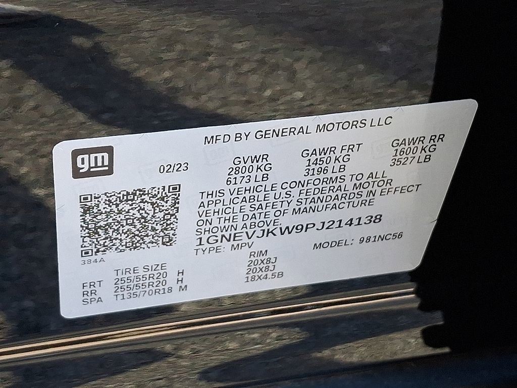 Used 2023 Chevrolet Traverse RS image 36