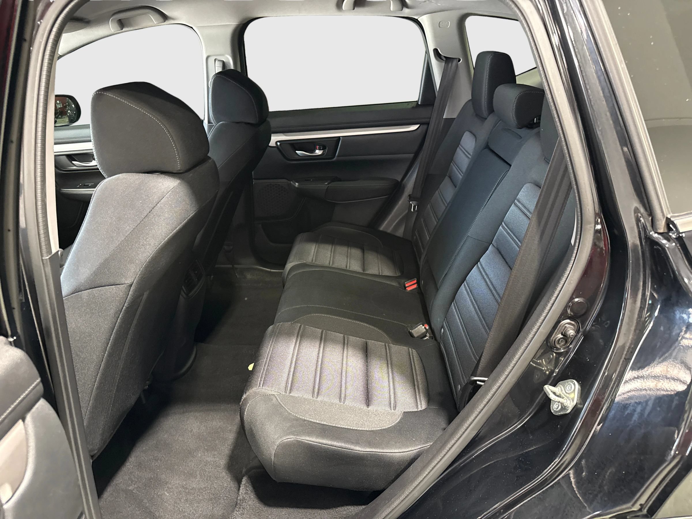 Used 2018 Honda CR-V LX image 10
