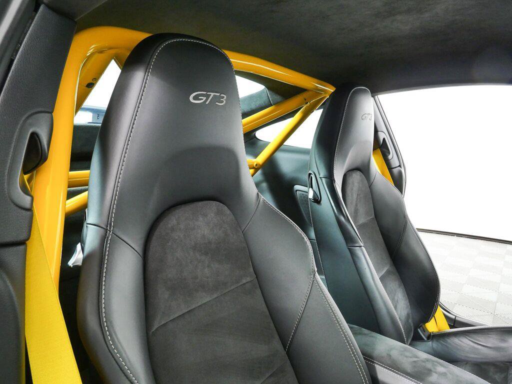 Used 2018 Porsche 911 GT3 RWD image 20