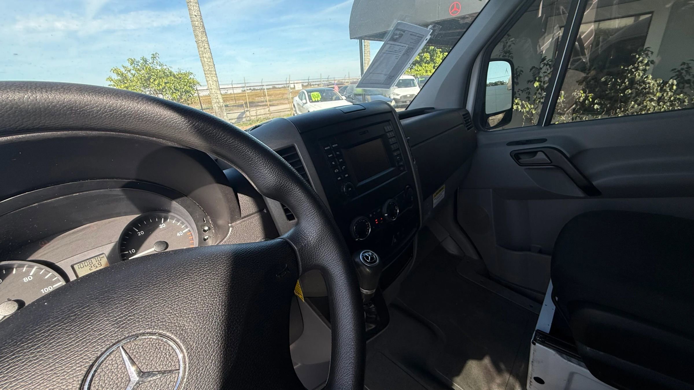 Used 2017 Mercedes-Benz Sprinter 2500 image 26