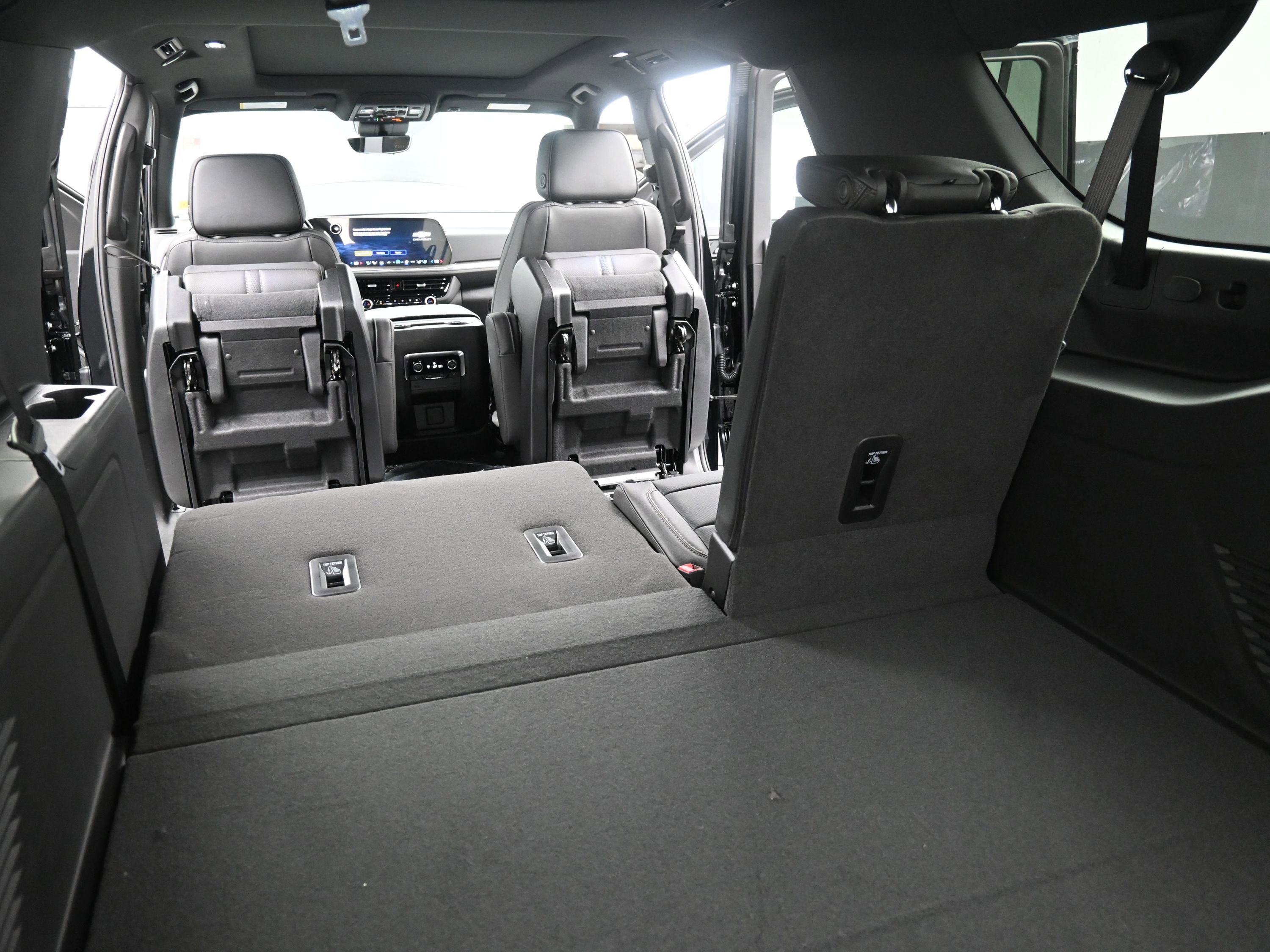 New 2026 Chevrolet Suburban High Country image 33