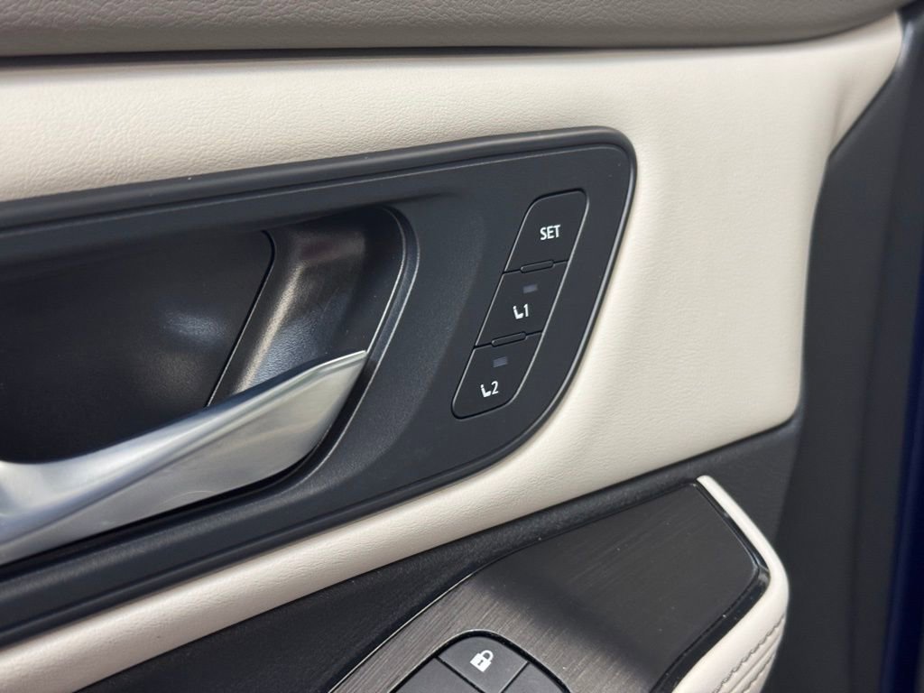 Used 2023 Nissan Rogue SL w/ SL Premium Package AWD/4WD image 9