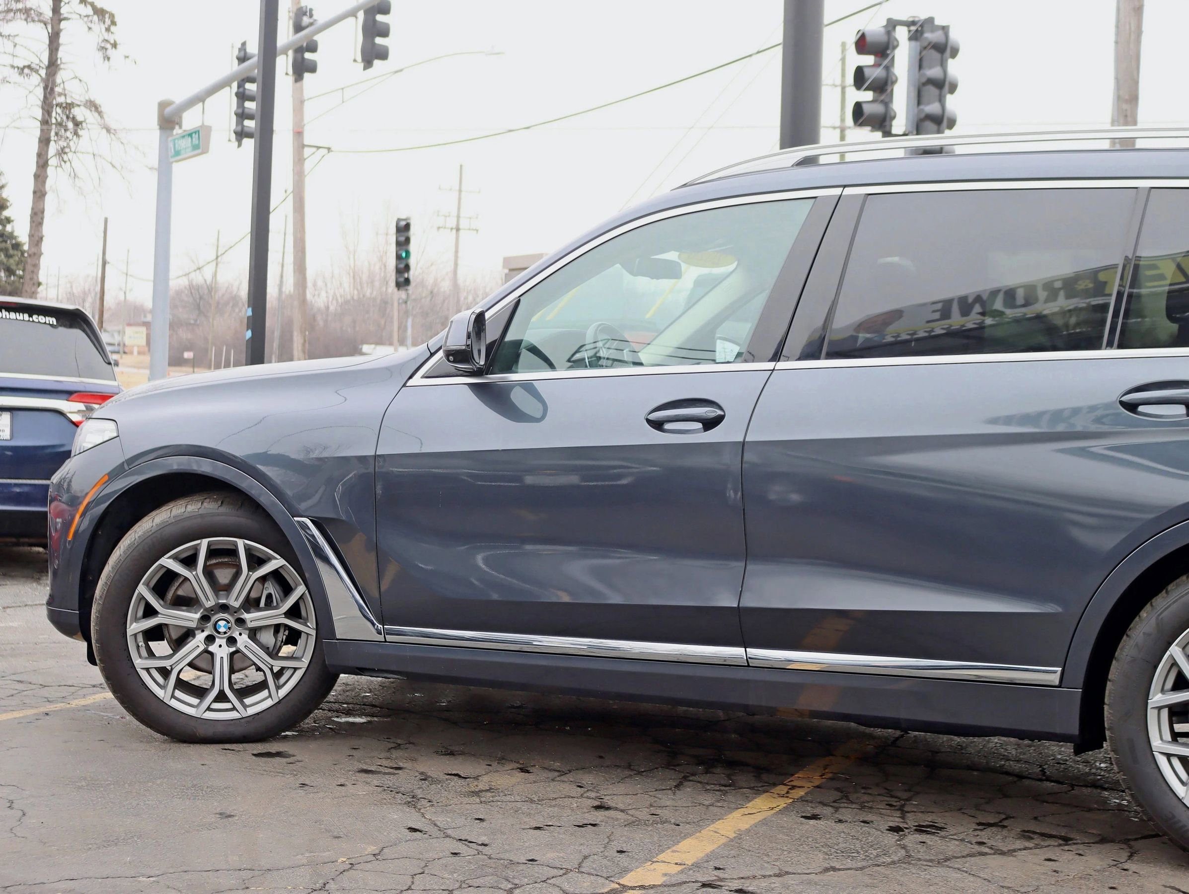 Used 2020 BMW X7 xDrive40i w/ Premium Package AWD/4WD image 15