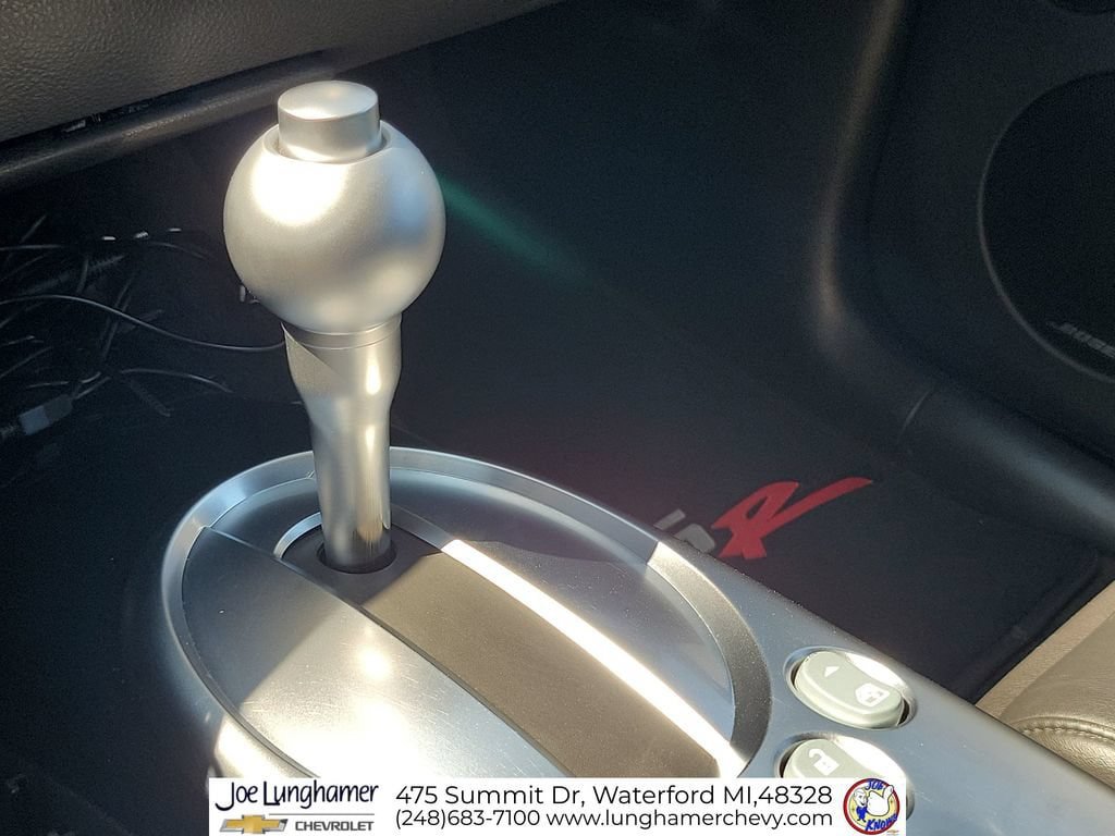 Used 2004 Chevrolet SSR RWD image 14