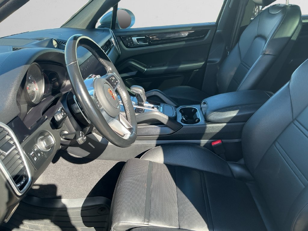 Used 2023 Porsche Cayenne S AWD/4WD image 9