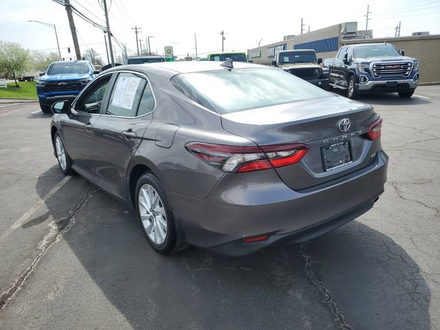 Used 2024 Toyota Camry LE image 3