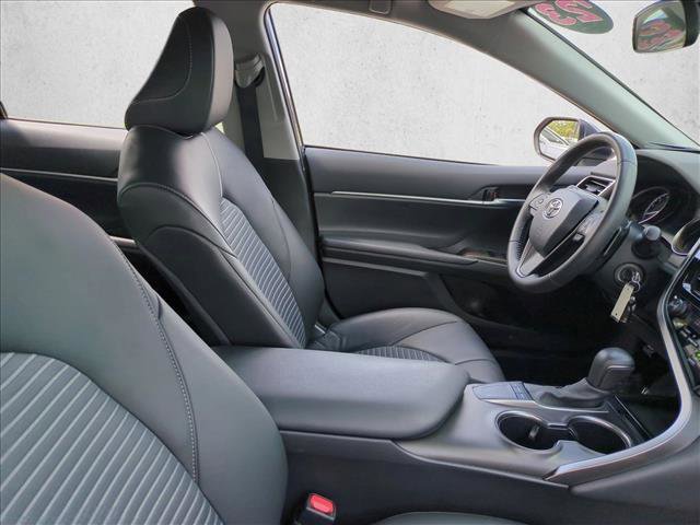 Used 2023 Toyota Camry SE FWD image 19