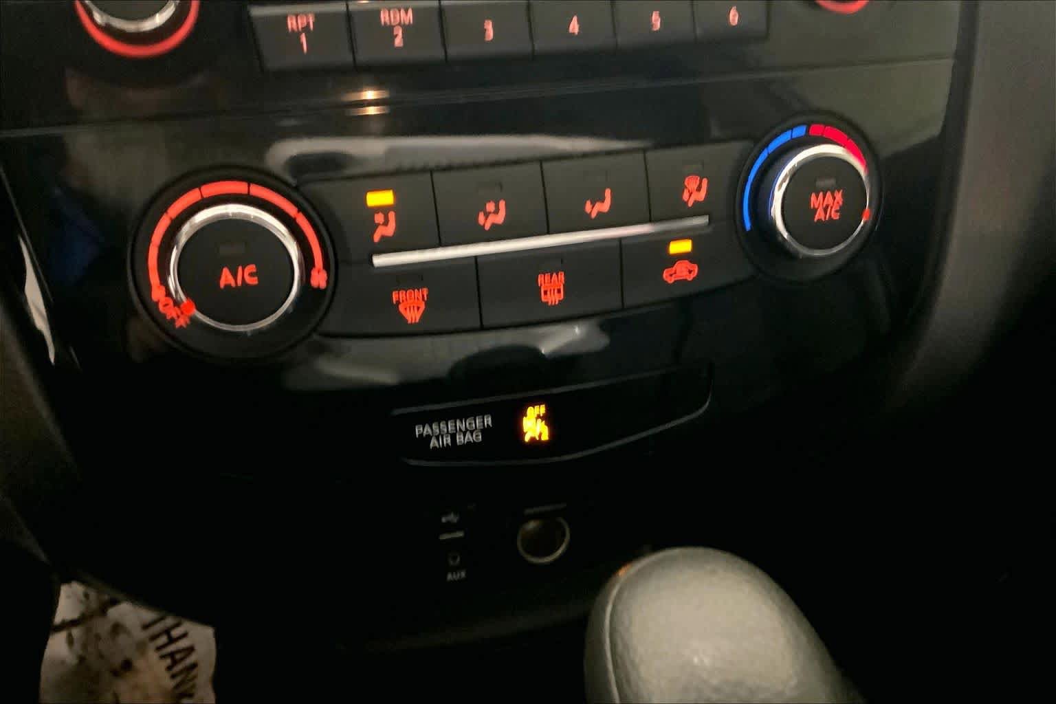 Used 2016 Nissan Rogue S FWD image 30