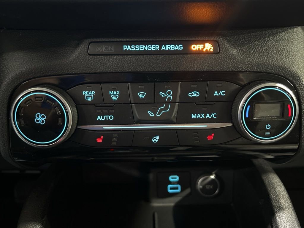 Used 2021 Ford Escape SE w/ Cold Weather Package image 27