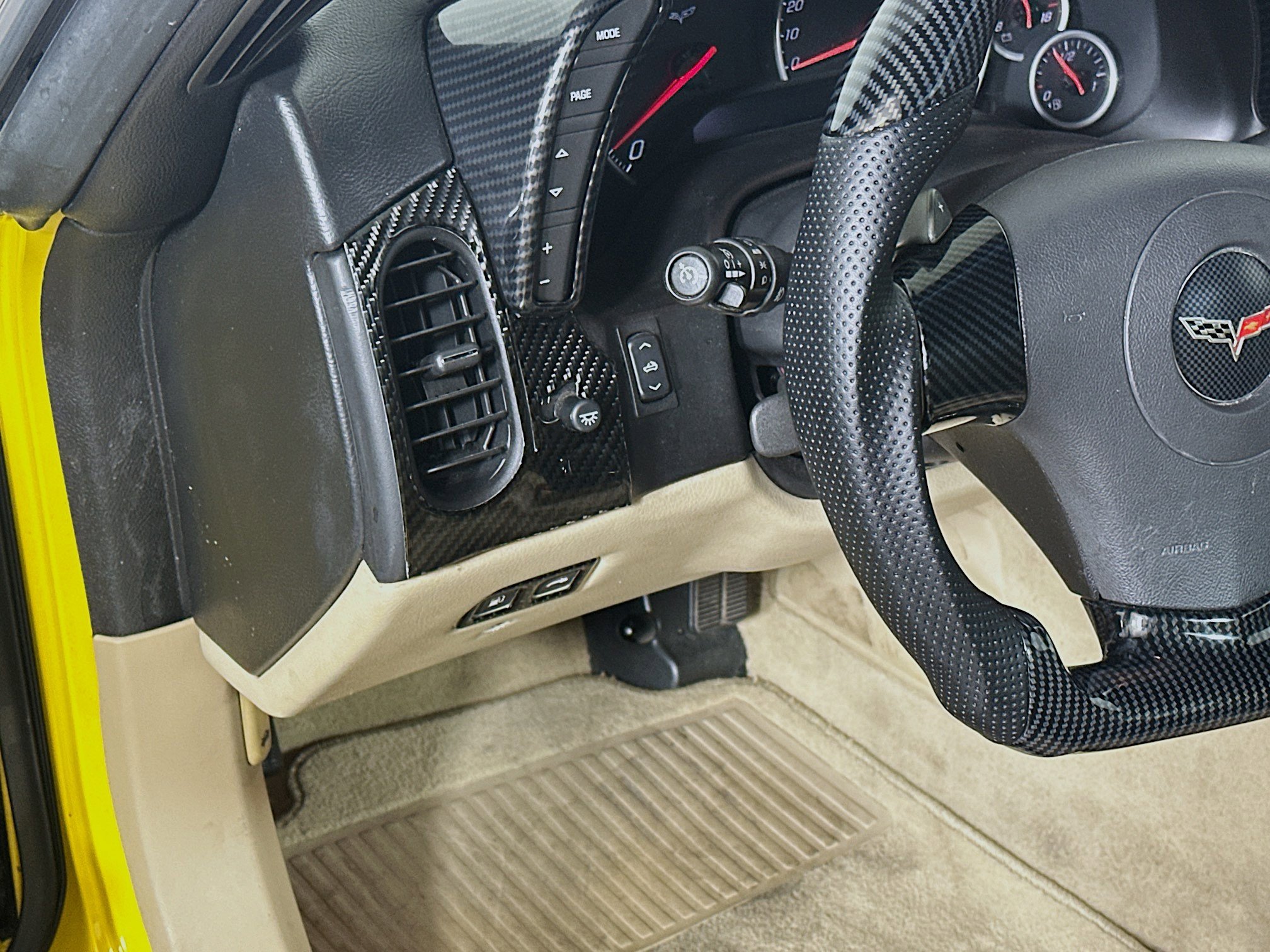 Used 2008 Chevrolet Corvette Convertible w/ Preferred Equipment Group image 16