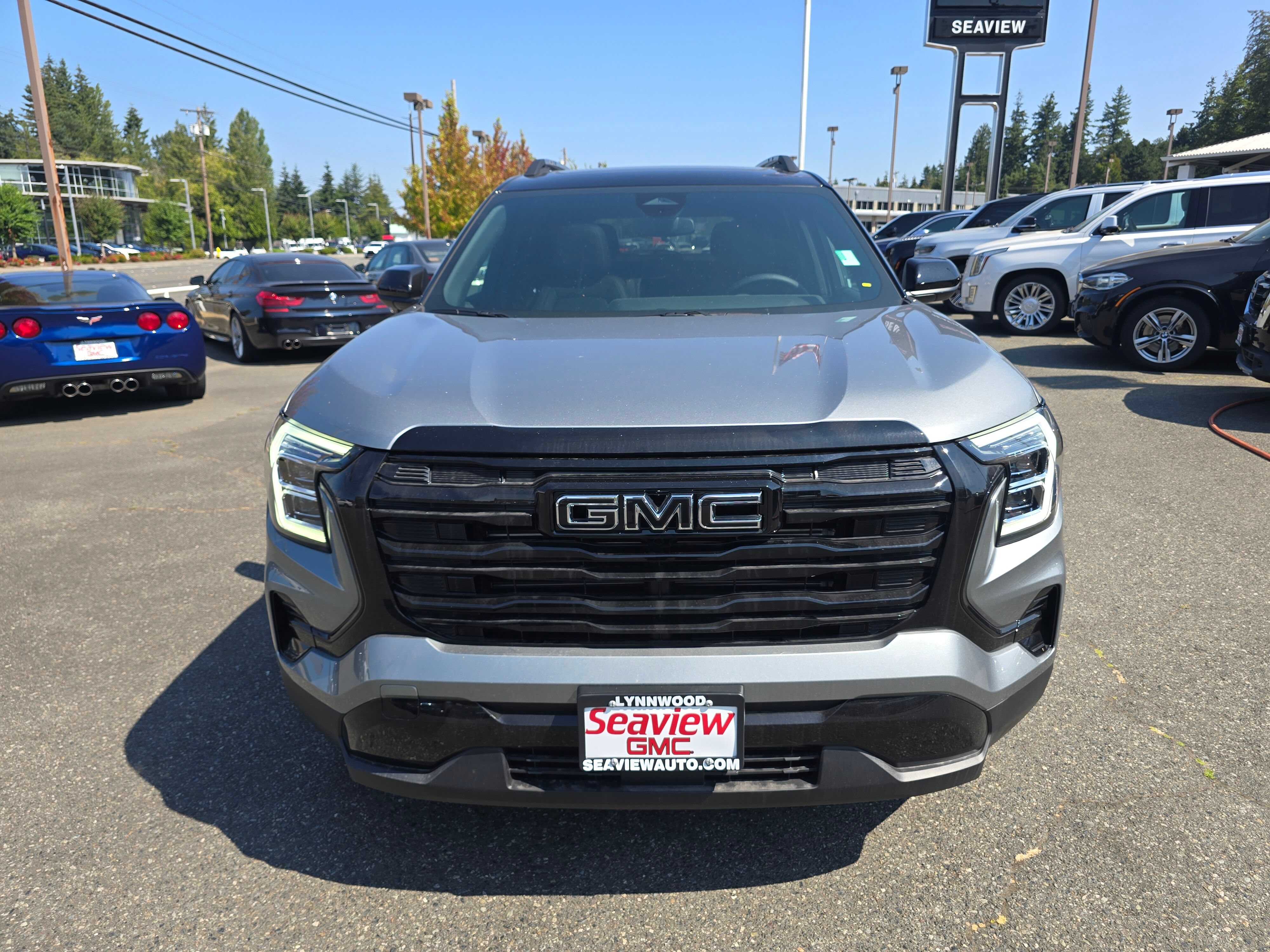 New 2026 GMC Terrain Elevation w/ Elevation Premium Package AWD/4WD image 2